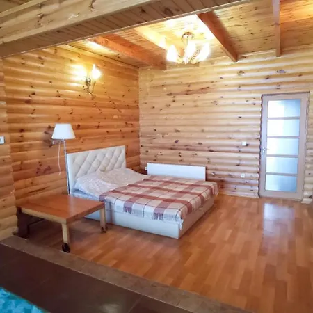 дом в 300 метров от моря,участок,вид на море. Vakantiehuis *