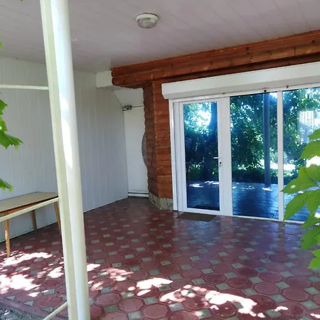 дом в 300 метров от моря,участок,вид на море. *