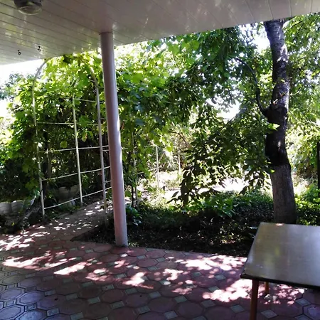 дом в 300 метров от моря,участок,вид на море. Ferienhaus