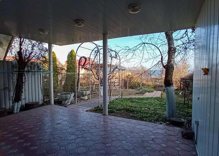 Ferienhaus дом в 300 метров от моря,участок,вид на море. Odessa